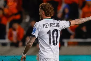Ανακοίνωσε... Reynolds 