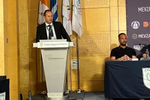 Η δημοσιογραφική διάσκεψη για το MEVZA Beach Volleyball U18/U20 Championship 2026 (φώτος)