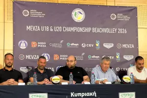 Η δημοσιογραφική διάσκεψη για το MEVZA Beach Volleyball U18/U20 Championship 2026 (φώτος)