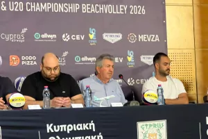 Η δημοσιογραφική διάσκεψη για το MEVZA Beach Volleyball U18/U20 Championship 2026 (φώτος)