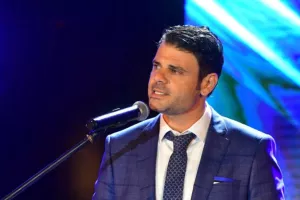 Εντυπωσιακή πρωτιά... Μαραγκού!  