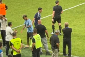 (Βίντεο kerkida) Χειροκρότημα για τον άτυχο Ζάζα