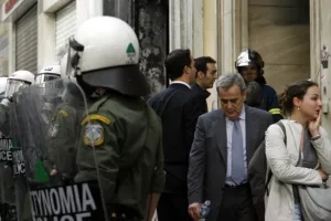 Πώς εξιχνιάστηκε η υπόθεση της Marfin μετά από 16 χρόνια - Το ανώνυμο email που κατονόμαζε τους τρεις δράστες