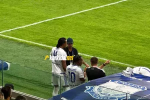 ΠΡΩΤΟ για Emanuel Aiwu