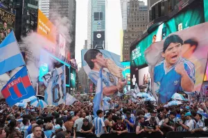(Βίντεο) Η Times Square βούλιαξε από Αργεντινούς ενόψει τελικού 