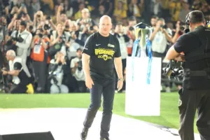 Κορυφαίος προπονητής της Super League ο Νίκολιτς