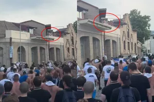 Από τα μπαλκόνια... τους Απολλωνίστες!