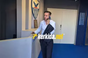 Ετοιμάζεται για τις επόμενες κινήσεις...