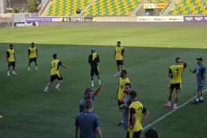 (Φώτος/Βίντεο kerkida) Η προπόνηση της Μπεϊτάρ
