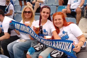 (Βίντεο/Φώτος Kerkida) ΜΕΣΑ... στην εξέδρα του Απόλλωνα!