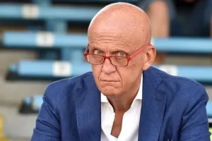 Η FIFA στηρίζει τους διαιτητές μετά τις αιχμές Ντεσάν