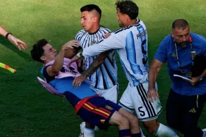 Βαριά καμπάνα από τη FIFA σε Παρέδες και Μολίνα μετά τον τελικό του Μουντιάλ, από την Ισπανία