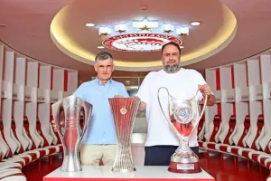 Νικολακόπουλος: "Λευκός καπνός από τη συνάντηση με Μαρινάκη, μένει ο Μεντιλίμπαρ"!