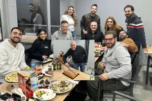 Η κοπή της Βασιλόπιτας του Kerkida.net (ΦΩΤΟΣ)