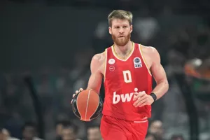 Θύρα 7 σε Γουόκαπ: «Απαιτούμε να σε ξαναδούμε στο ΣΕΦ μόνο για να κουβαλάς μπάζα»