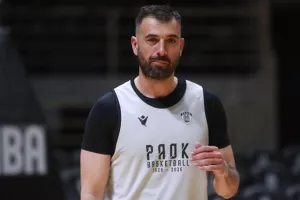 Αποσύρθηκε από τα παρκέ ο Ζάρας-Ανέλαβε υπεύθυνος αναπτυξιακού του ΠΑΟΚ