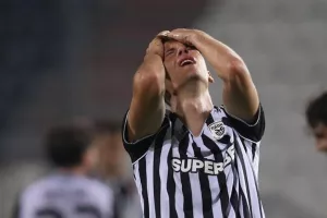 Εκτός μάχης ο Κωνσταντέλιας για Άντερλεχτ