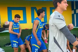 (ΒΙΝΤΕΟ/Φώτος Kerkida) Η είσοδος... των παικτών του ΑΠΟΕΛ