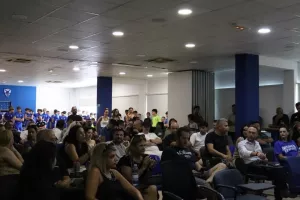 Ανόρθωση/Συνάντηση με τους γονείς (φώτος)