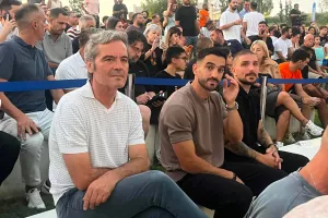 ΟΛΟΙ εκεί...