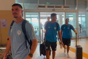 (Bίντεο-Φώτος kerkida) Στο αεροδρόμιο η Πάφος FC