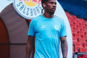 (Φώτος) Η άφιξη της Πάφος FC