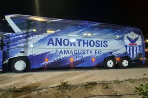 Θαύμασαν... το λεωφορείο (Φώτος kerkida)
