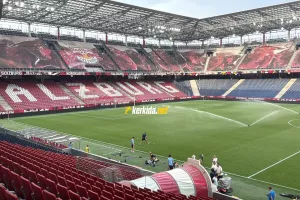 Περίπου... 7,000 στη "Red Bull Arena