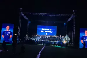 (Βίντεο kerkida) ΑΠΟΘΕΩΣΗ για Αρτυματά: "Είναι τρελός ο αρχηγός"