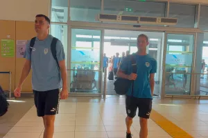 (Bίντεο-Φώτος kerkida) Στο αεροδρόμιο η Πάφος FC