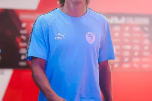 (Φώτος) Η άφιξη της Πάφος FC
