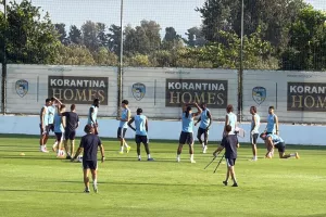 Το Kerkida στην προπόνηση της Πάφος FC (Βίντεο/Φώτος)