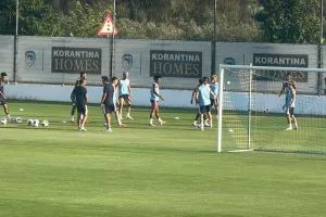 Το Kerkida στην προπόνηση της Πάφος FC (Βίντεο/Φώτος)