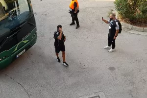(Φώτος kerkida) Η άφιξη της Ομόνοιας 