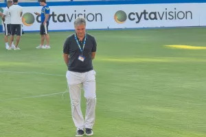 (ΦΩΤΟΣ Kerkida) Στο "ΠΑΠ" το ΑΠΟΕΛ και...πηγαδάκια