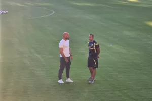 (ΦΩΤΟΣ Kerkida) Στο "ΠΑΠ" το ΑΠΟΕΛ και...πηγαδάκια