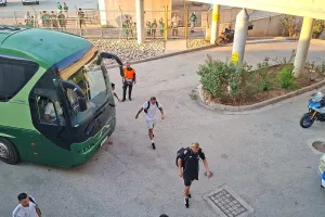(ΒΙΝΤΕΟ/ΦΩΤΟΣ Kerkida) Άφιξη αποστολής Ομόνοιας