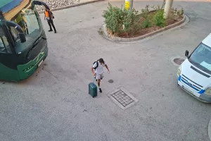 (ΒΙΝΤΕΟ/ΦΩΤΟΣ Kerkida) Άφιξη αποστολής Ομόνοιας