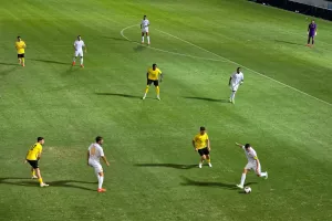 (LIVE) Krasava ΕΝΥ Ύψωνα 0-2 ΑΕΛ