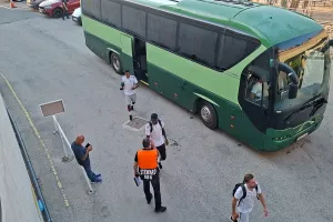 (ΒΙΝΤΕΟ/ΦΩΤΟΣ Kerkida) Άφιξη αποστολής Ομόνοιας