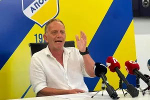 "Συγκινητική στήριξη του κόσμου-Το ΑΠΟΕΛ μπορεί να σωθεί και από μόνο του"