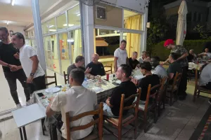 (ΦΩΤΟΣ Kerkida) Δείπνο...ΑΕΚ!