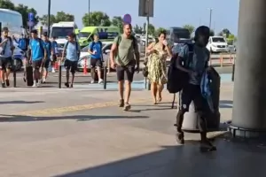 Μέσα ο Κίνα!