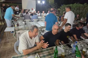 (ΦΩΤΟΣ Kerkida) Δείπνο...ΑΕΚ!