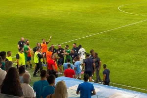 (ΦΩΤΟΣ kerkida) Προκλητικοί πανηγυρισμοί και… ένταση!