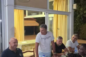 (ΦΩΤΟΣ Kerkida) Δείπνο...ΑΕΚ!