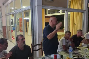 (ΦΩΤΟΣ Kerkida) Δείπνο...ΑΕΚ!