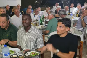 (ΦΩΤΟΣ Kerkida) Δείπνο...ΑΕΚ!