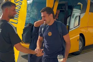 (Φώτος kerkida) Η άφιξη της ΑΕΛ