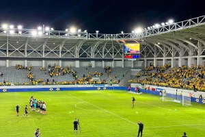 (ΒΙΝΤΕΟ kerkida) Οι πανηγυρισμοί με τον κόσμο της ΑΕΛ